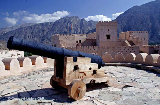 23_287_Oman_b